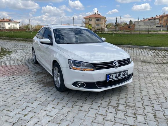 Sahibinden Volkswagen Jetta 1.4 TSi Highline 2013 Model  