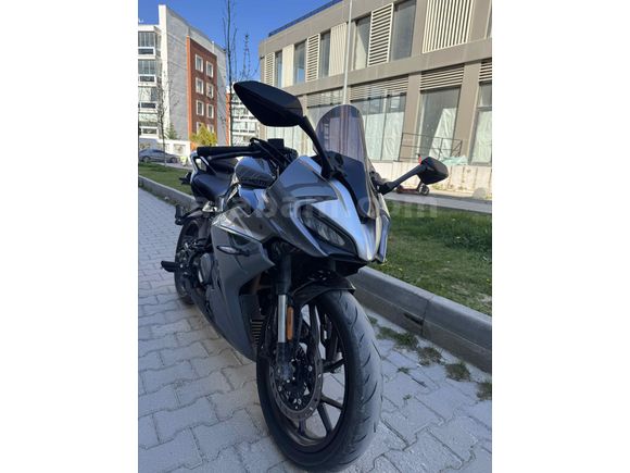 ACİL SATILIK 2024 CF Moto 250SR Düşük Km Masrafsız