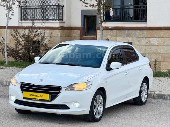 UZMAN AUTO DAN 2014 MODEL 1.6 DİZEL ALLURE HATASIZ