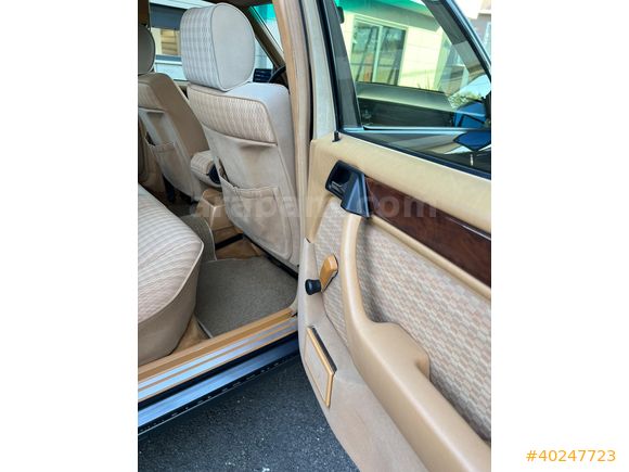 MERCEDES BENZ 200 E