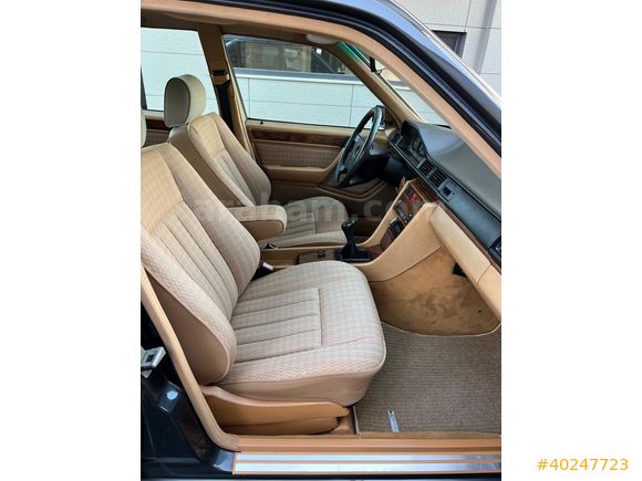 MERCEDES BENZ 200 E