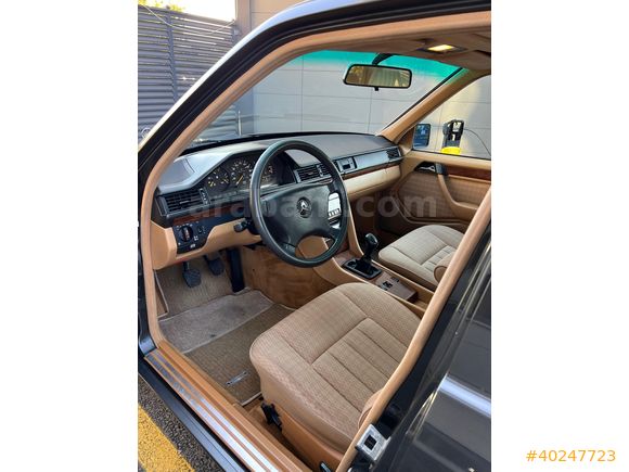MERCEDES BENZ 200 E