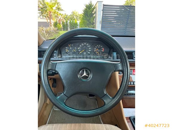 MERCEDES BENZ 200 E