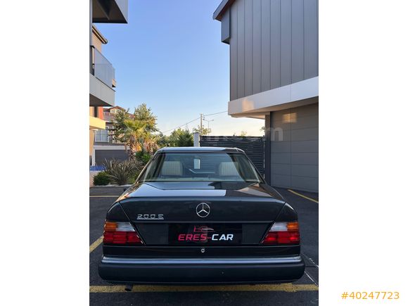 MERCEDES BENZ 200 E