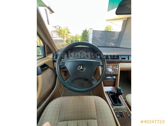 MERCEDES BENZ 200 E