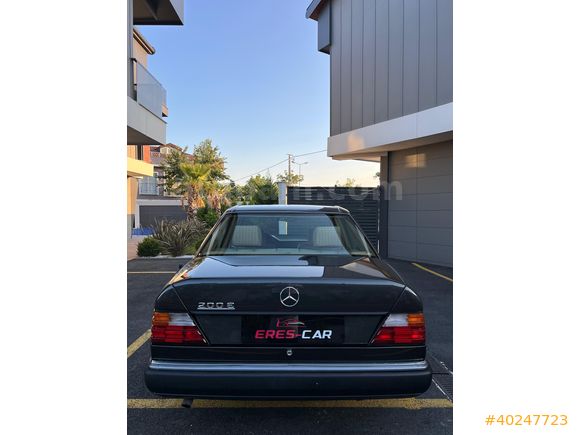MERCEDES BENZ 200 E