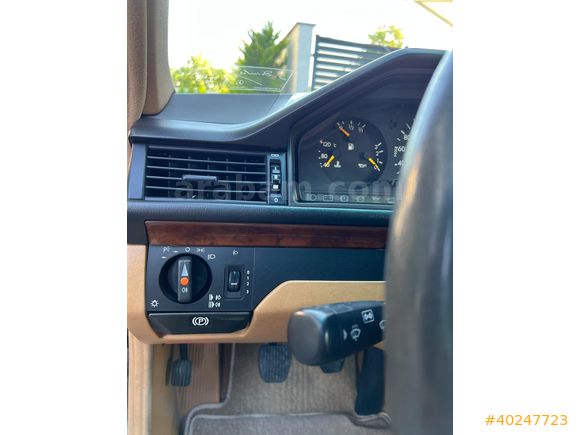 MERCEDES BENZ 200 E