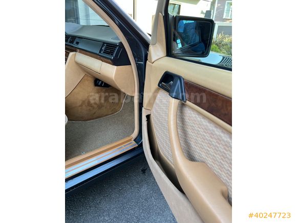MERCEDES BENZ 200 E