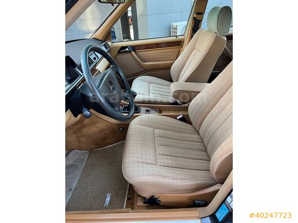 MERCEDES BENZ 200 E