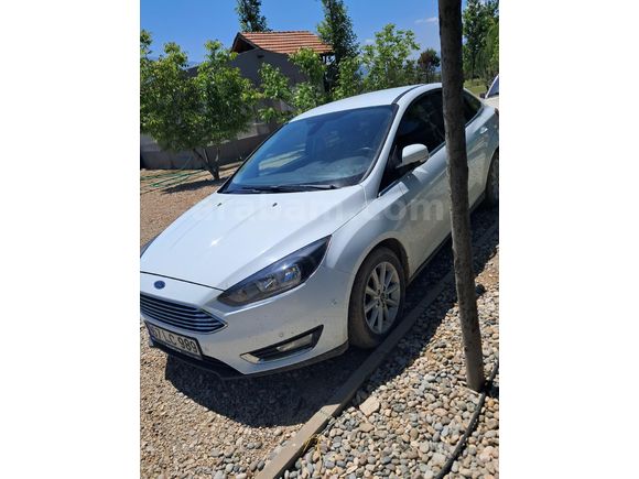 Sahibinden Ford Focus 1.6 TDCi Titanium 2015 Model