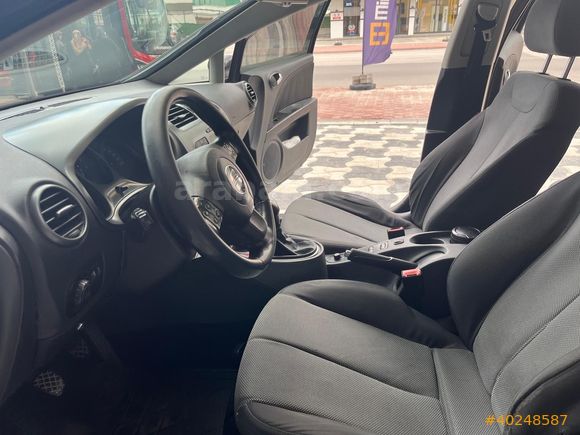 MALİGARAGE DEĞİŞENSİZ 272BİNDE MANUEL LEON