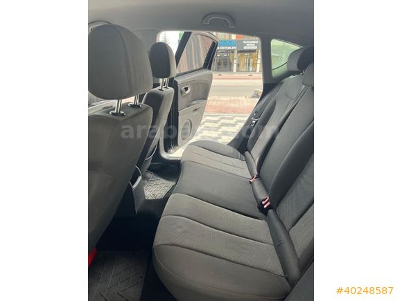 MALİGARAGE DEĞİŞENSİZ 272BİNDE MANUEL LEON