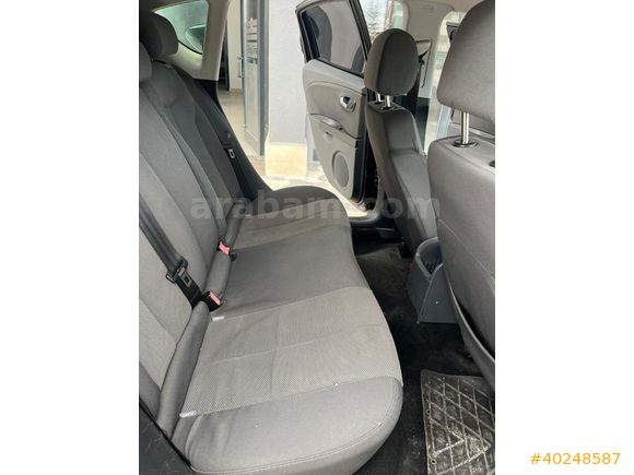 MALİGARAGE DEĞİŞENSİZ 272BİNDE MANUEL LEON