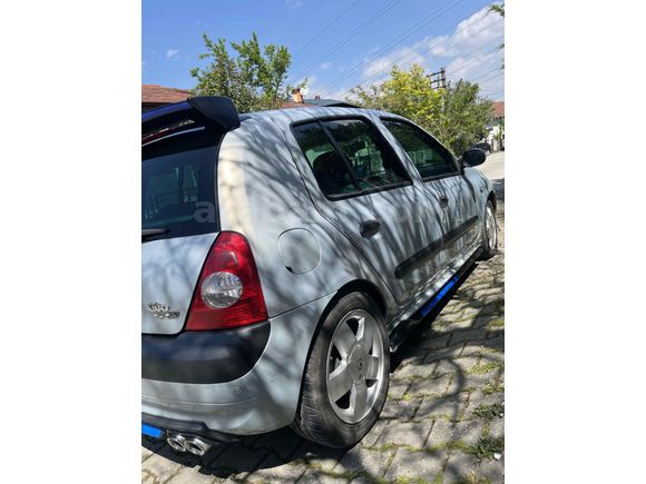 Sahibinden Renault Clio 1.4 Privilege 2002 Model 