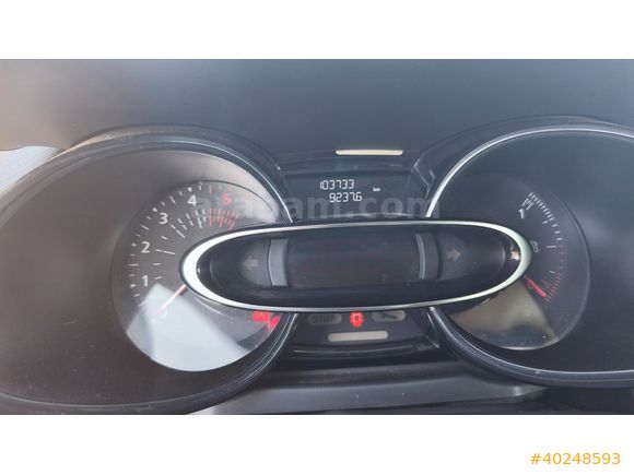 RENAULT Clio 1.5 DCI Joy - MAKYAJLI KASA - DEĞİŞENSİZ-
