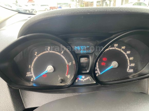 OTOMOBİL RUHSATLI 1.5 DELÜX