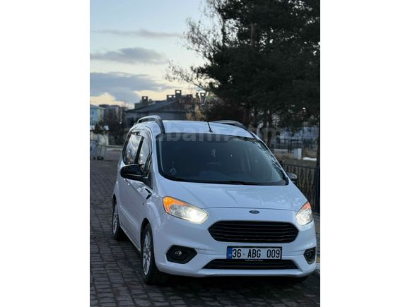 Otomobil ruhsatlı Sahibinden Ford Tourneo Courier 1.5 TDCi Journey Titanium 2018 Model 