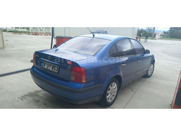 Sahibinden Volkswagen Passat 1.8 Basic 1999 Model