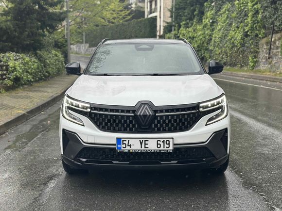 Tam Otomotiv -  2024 Renault Austral 1.3 Hybrid Techno Esprit Alpine 
