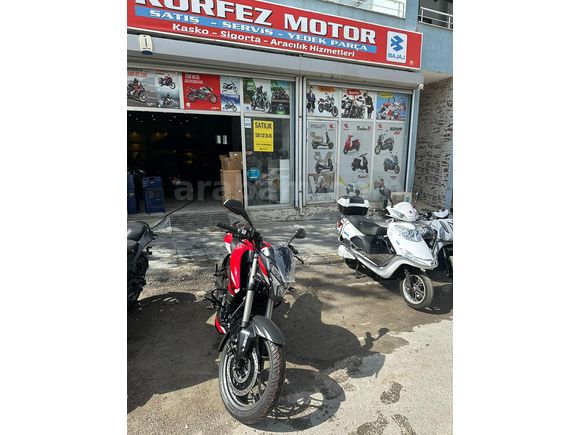 BAJAJ PULSAR NS 200 UG 2