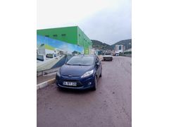 Sahibinden Ford Fiesta 1.4 TDCi Titanium 2012 Model  255.000 km Gri (titanyum)