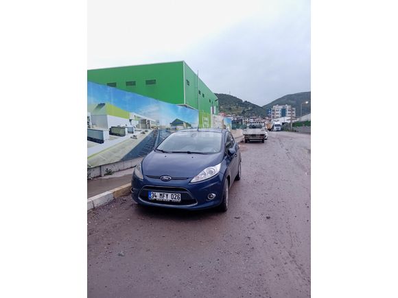 Sahibinden Ford Fiesta 1.4 TDCi Titanium 2012 Model  255.000 km Gri (titanyum)