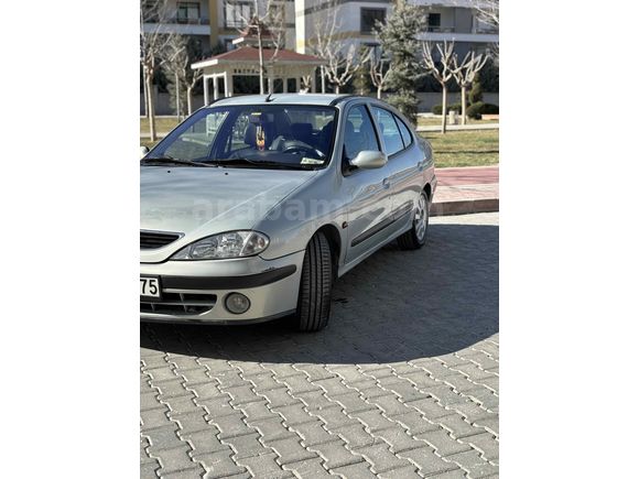 MEMURDAN DOLU MEGANE 1