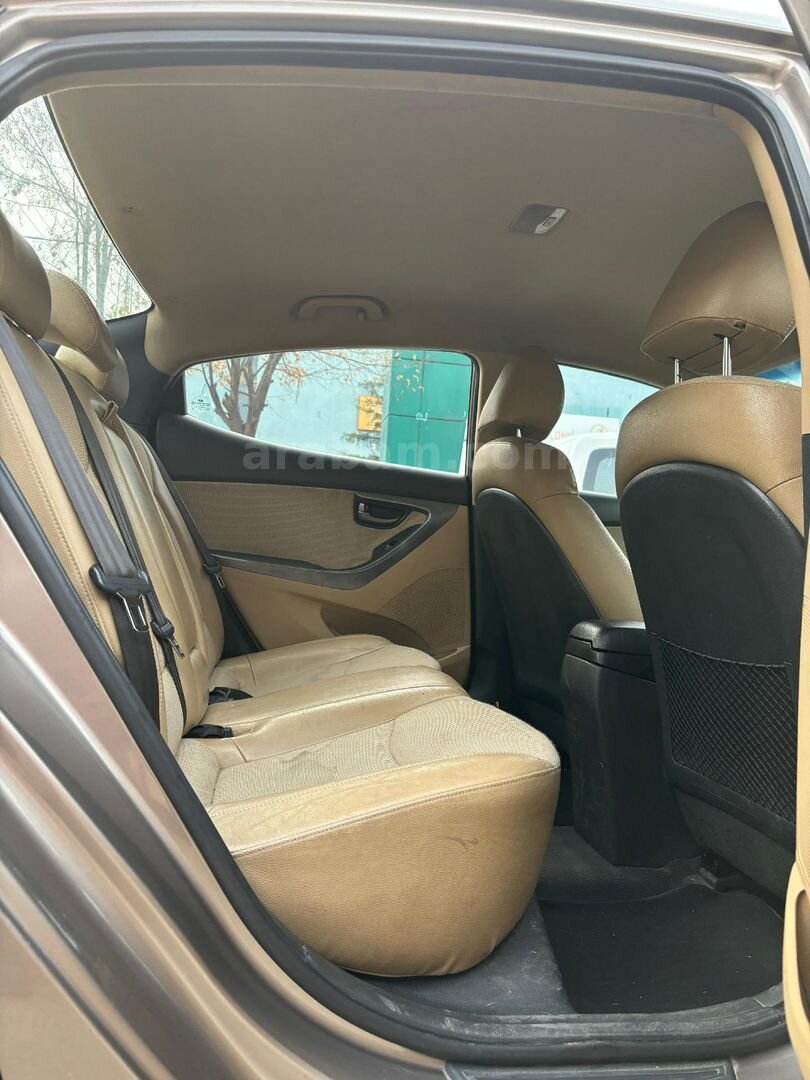 Sahibinden Hyundai Elantra 1.6 D-CVVT Prime Plus 2012 Model Bolu 189.000 km Kahverengi 6