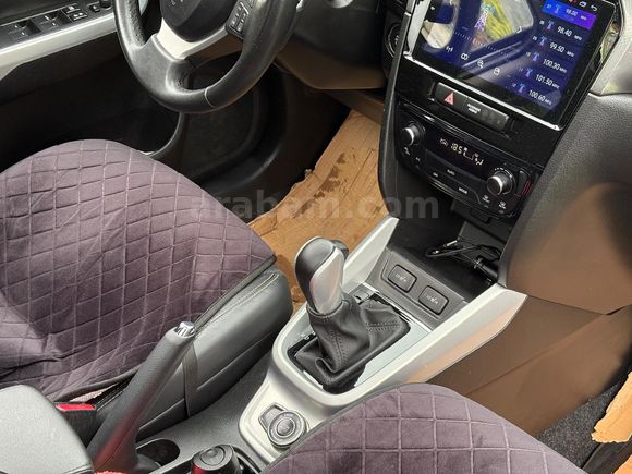 hatasız .garantisi devam ediyor.Sahibinden Suzuki Vitara 1.6 DDIS GLX 2018 Model Rize