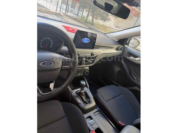 Sahibinden Ford Focus 1.5 Ti-VCT Titanium 2023 Model 