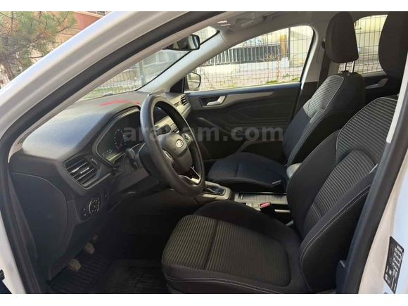Sahibinden Ford Focus 1.5 Ti-VCT Titanium 2023 Model 