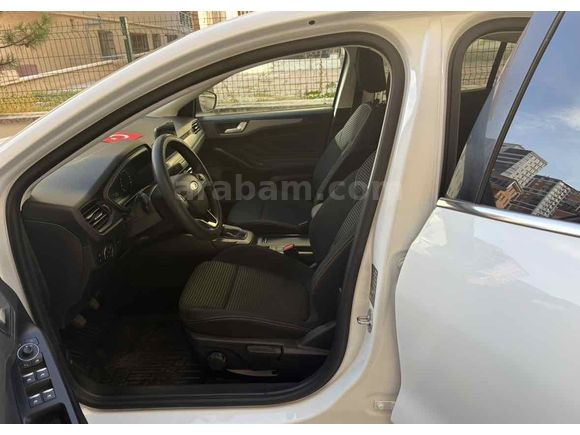 Sahibinden Ford Focus 1.5 Ti-VCT Titanium 2023 Model 