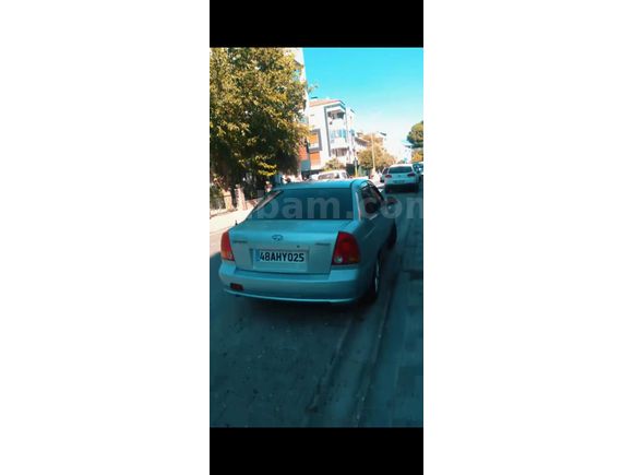 Sahibinden Hyundai Accent 1.3 Admire 2005 Model