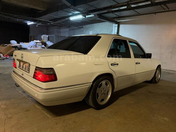 Sahibinden Mercedes - Benz E 200 1993 Model 