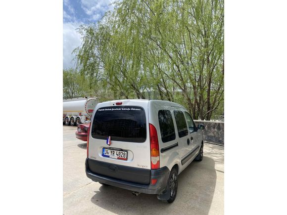 Sahibinden Renault Kangoo Multix 1.5 dCi Authentique 2011 Model 