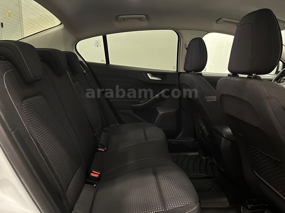FIRSAT:2020 FOCUS TİTANİUM+G.GÖRÜŞ+KEYLESS+0.99ORAN+K/KTAKSİT