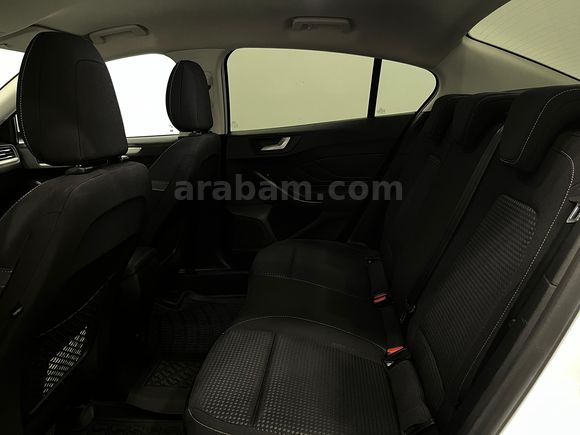 FIRSAT:2020 FOCUS TİTANİUM+G.GÖRÜŞ+KEYLESS+0.99ORAN+K/KTAKSİT