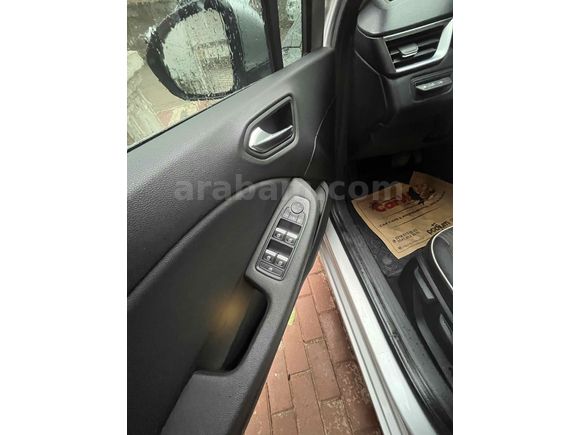 Hatasız Renault Clio 1.0 TCe Icon 100 HP