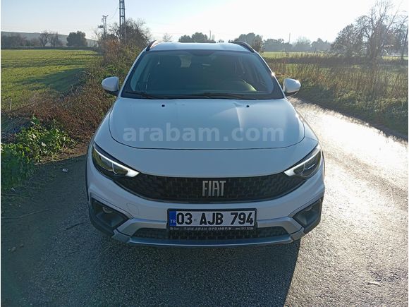Sahibinden Fiat Egea Cross 1.4 Fire Urban 2024 Çıkışlı (Hatasız)