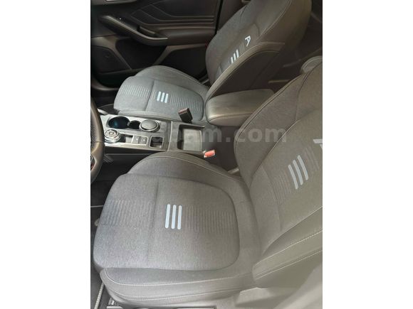 Sahibinden Ford Focus 1.5 TDCi Active X 2023 Model İstanbul