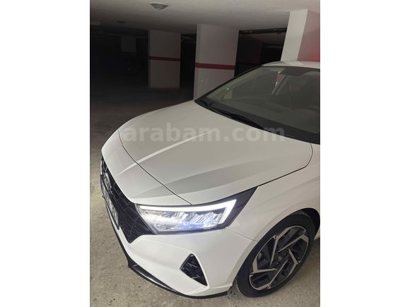 Sahibinden Hyundai i20 1.4 MPI Style Plus 2022 Model 