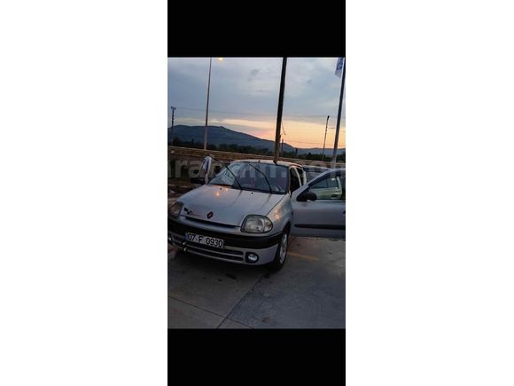 Sahibinden Renault Clio 1.4 RTA 2001 Model 