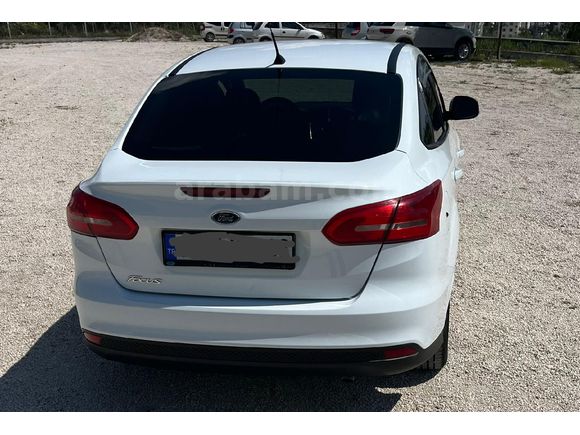 Sahibinden Ford Focus 1.6 Ti-VCT Style 2015 Model