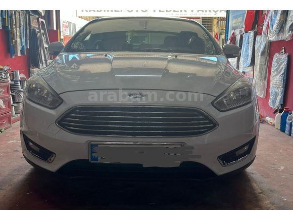 Sahibinden Ford Focus 1.6 Ti-VCT Style 2015 Model