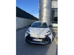 Sahibinden Toyota C-HR 1.8 Hybrid Flame 2026 Model 