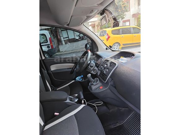 Sahibinden Renault Kangoo Multix 1.5 dCi Touch 2015 Model