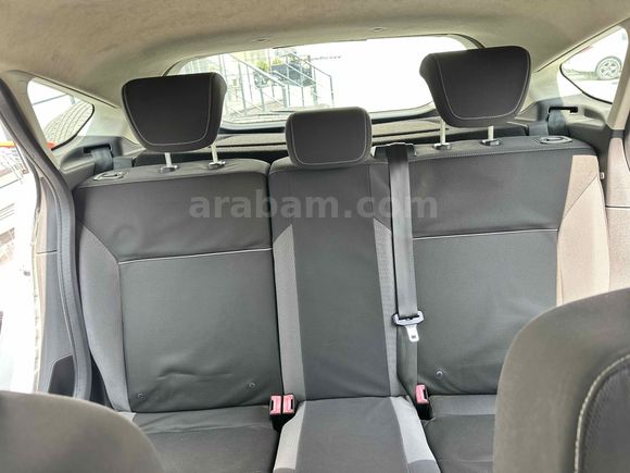 Sahibinden Ford Focus 1.6 Ti-VCT Trend    X 2011 model