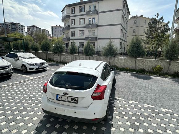 Sahibinden Ford Focus 1.6 Ti-VCT Trend    X 2011 model