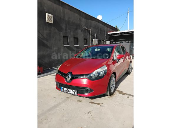 Değişensiz kazasız temiz üst model Clio ile takas olur