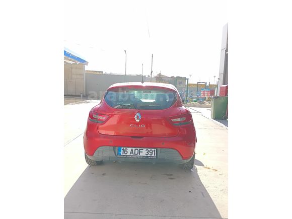 Değişensiz kazasız temiz üst model Clio ile takas olur